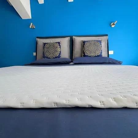Floor Design Apt, 3bd, 2bt! Апартаменты *