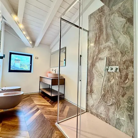 아파트 Floor Design Apt, 3bd, 2bt! *